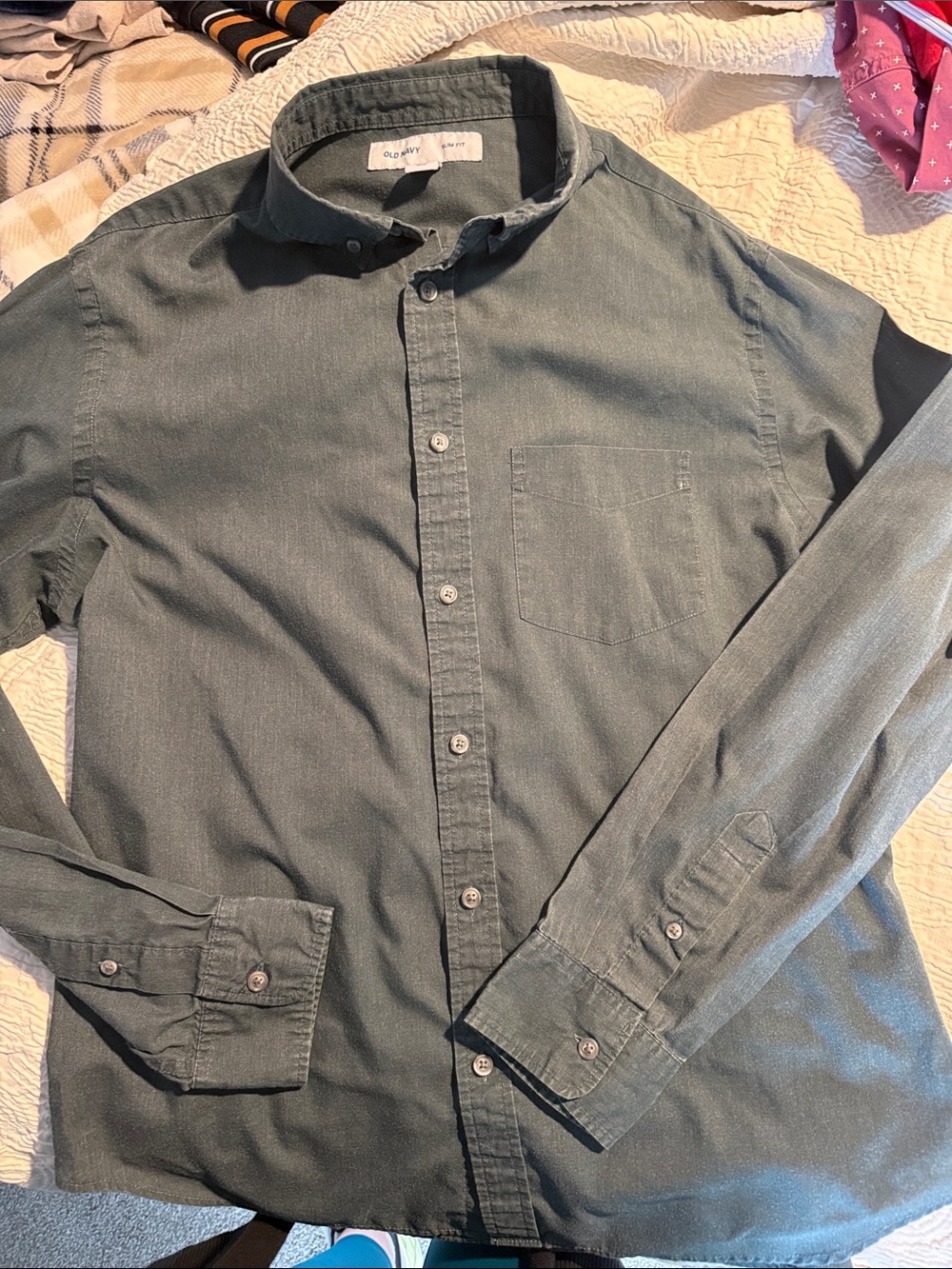 Old NavyMen's Button-Down Shirt in Olive Green